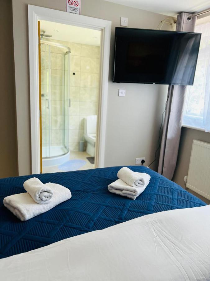 Indigo Suites Enfield Esterno foto