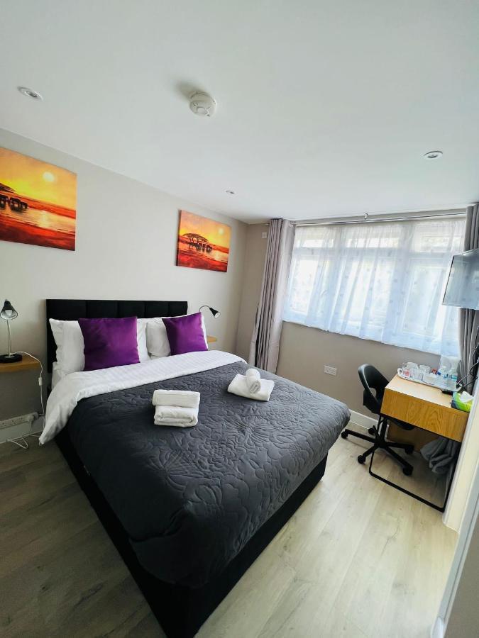 Indigo Suites Enfield Esterno foto