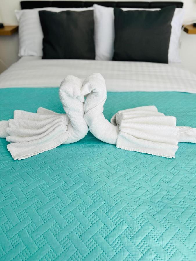 Indigo Suites Enfield Esterno foto